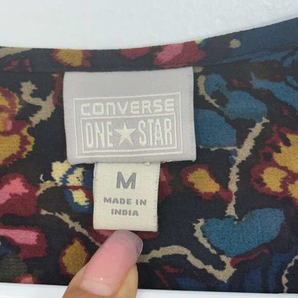 Converse One Star Womens Floral Long Sleeve Top Blouse SZ M Multicolor - Picture 4 of 9